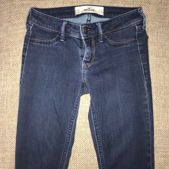 size 29 in hollister jeans